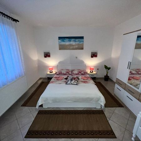 Apartments Fuma Otocac Luaran gambar