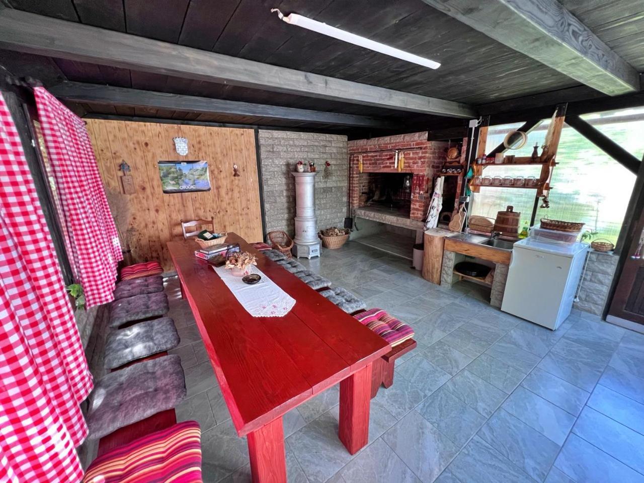 Apartments Fuma Otocac Luaran gambar