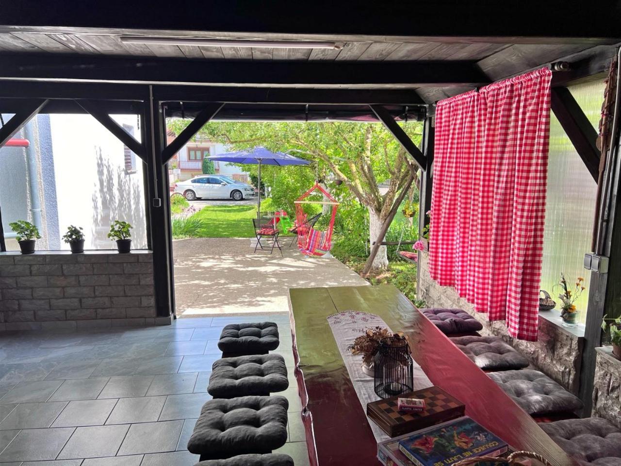 Apartments Fuma Otocac Luaran gambar