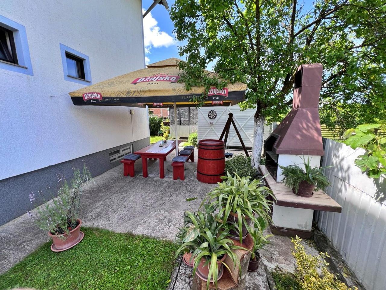 Apartments Fuma Otocac Luaran gambar