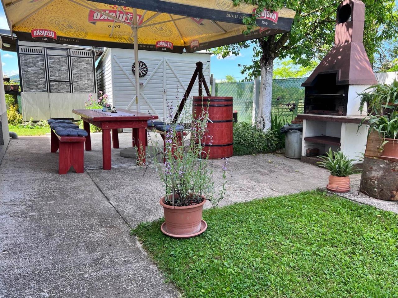 Apartments Fuma Otocac Luaran gambar