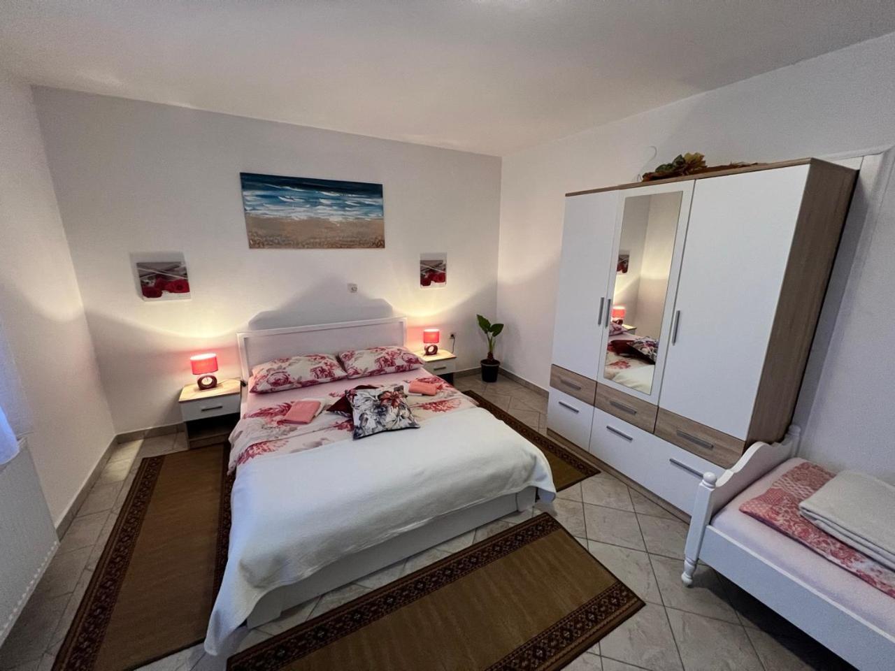 Apartments Fuma Otocac Luaran gambar