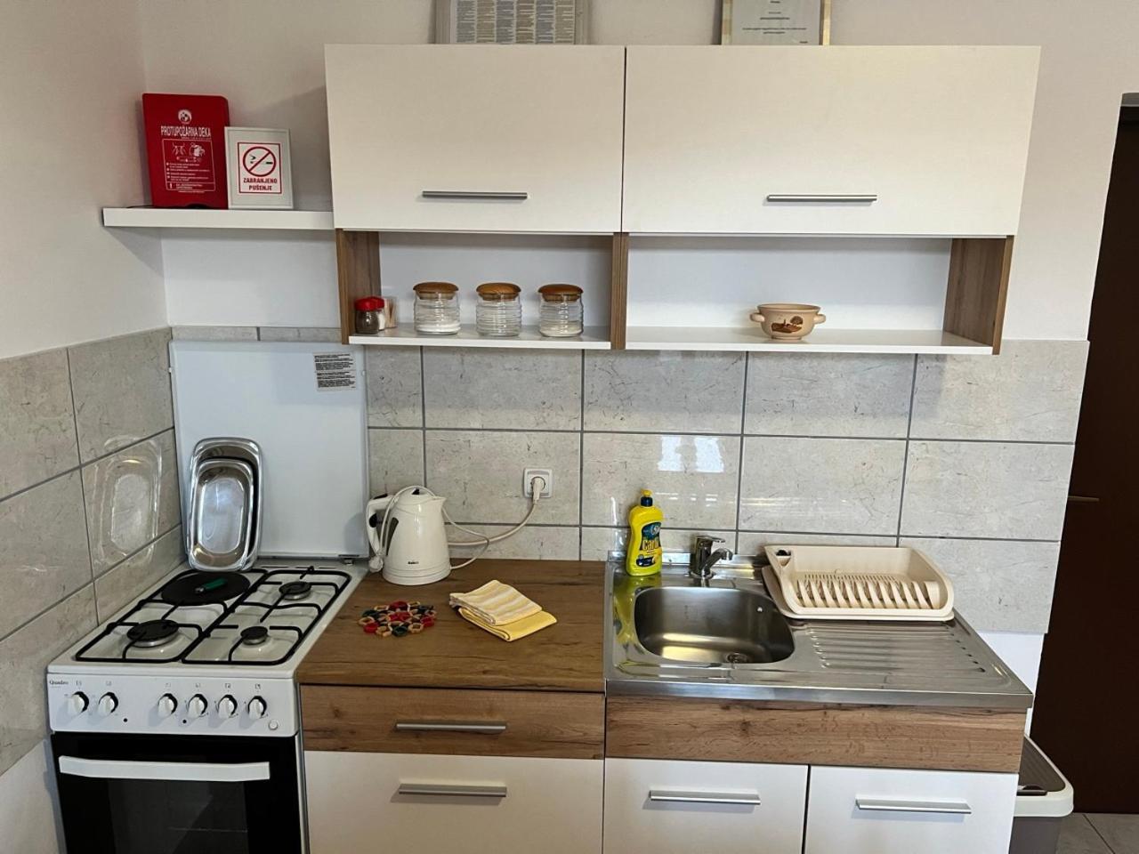 Apartments Fuma Otocac Luaran gambar